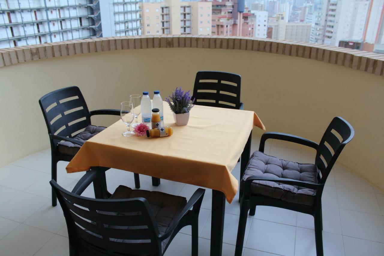 Apartamento Benidorm Viena Екстериор снимка