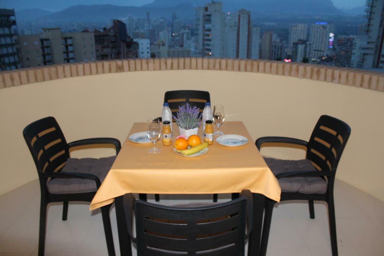 Apartamento Benidorm Viena Екстериор снимка